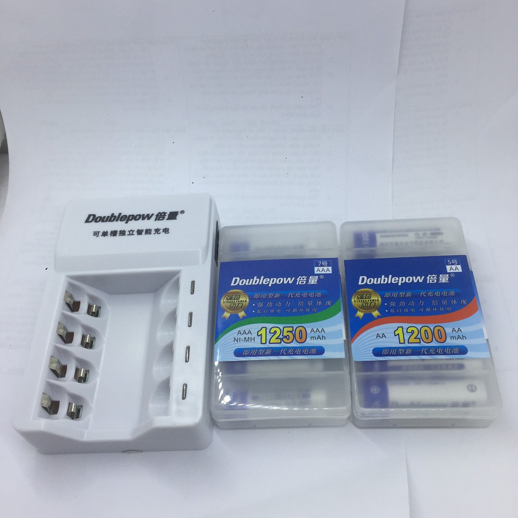 Bộ sạc pin tự ngắt kèm 6 pin sạc AA 1200mah và 6 pin AAA 1250mah