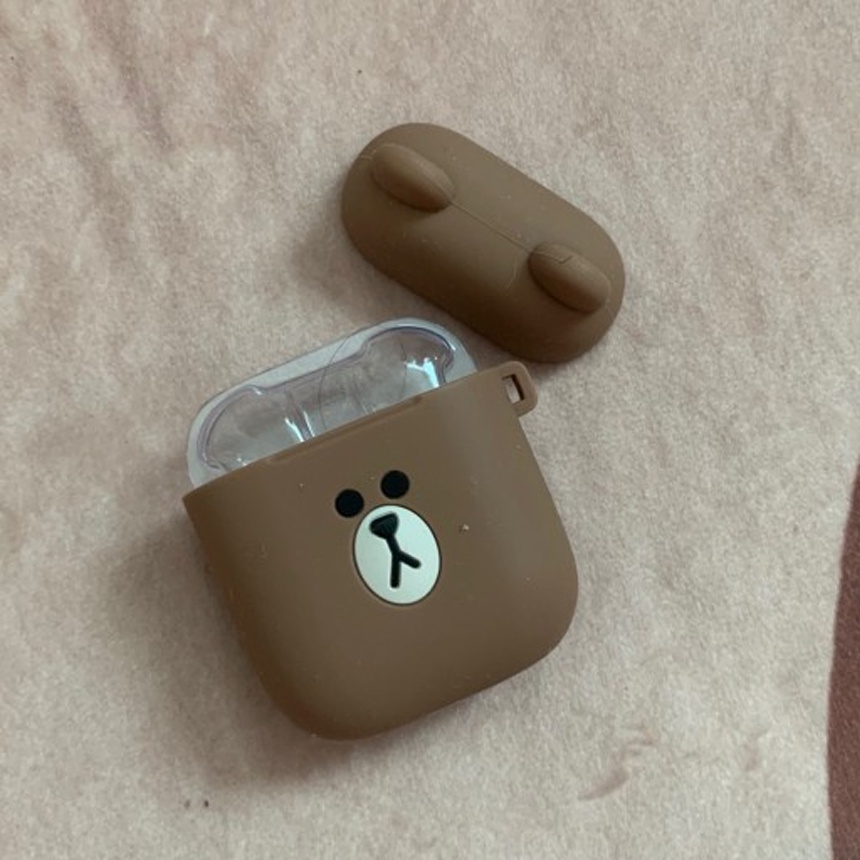 LINE FRIENDS Hộp đựng Airpods Hình khuyên loại D