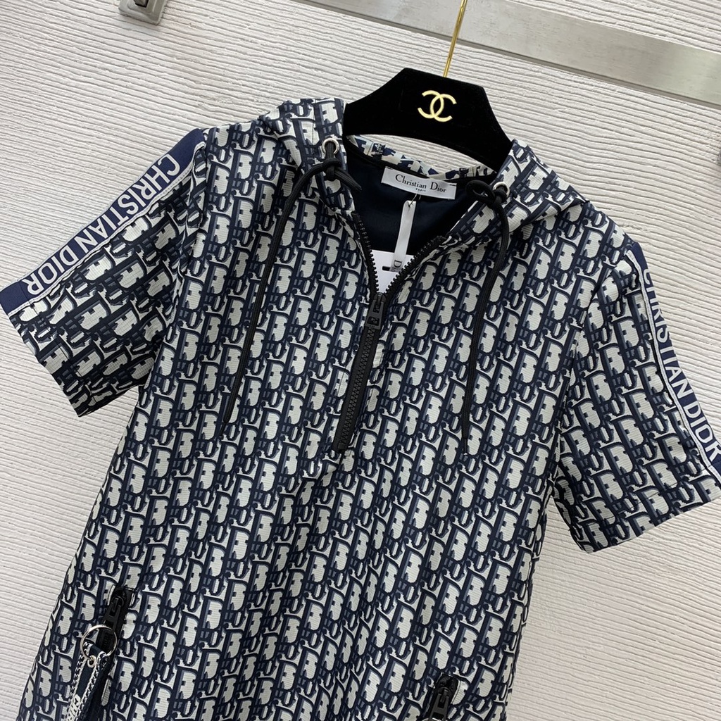 Váy tay ngắn khóa zip có mũ trùm đầu họa tiết oblique thời trang cao cấp Christian Dior CD