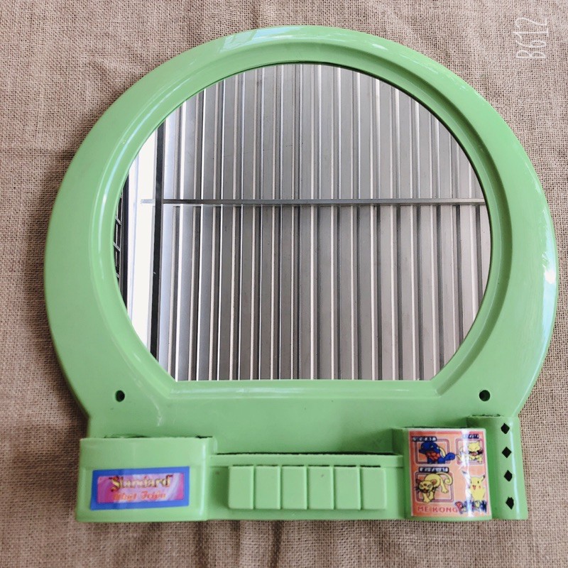 Gương soi mặt bán Nguyệt