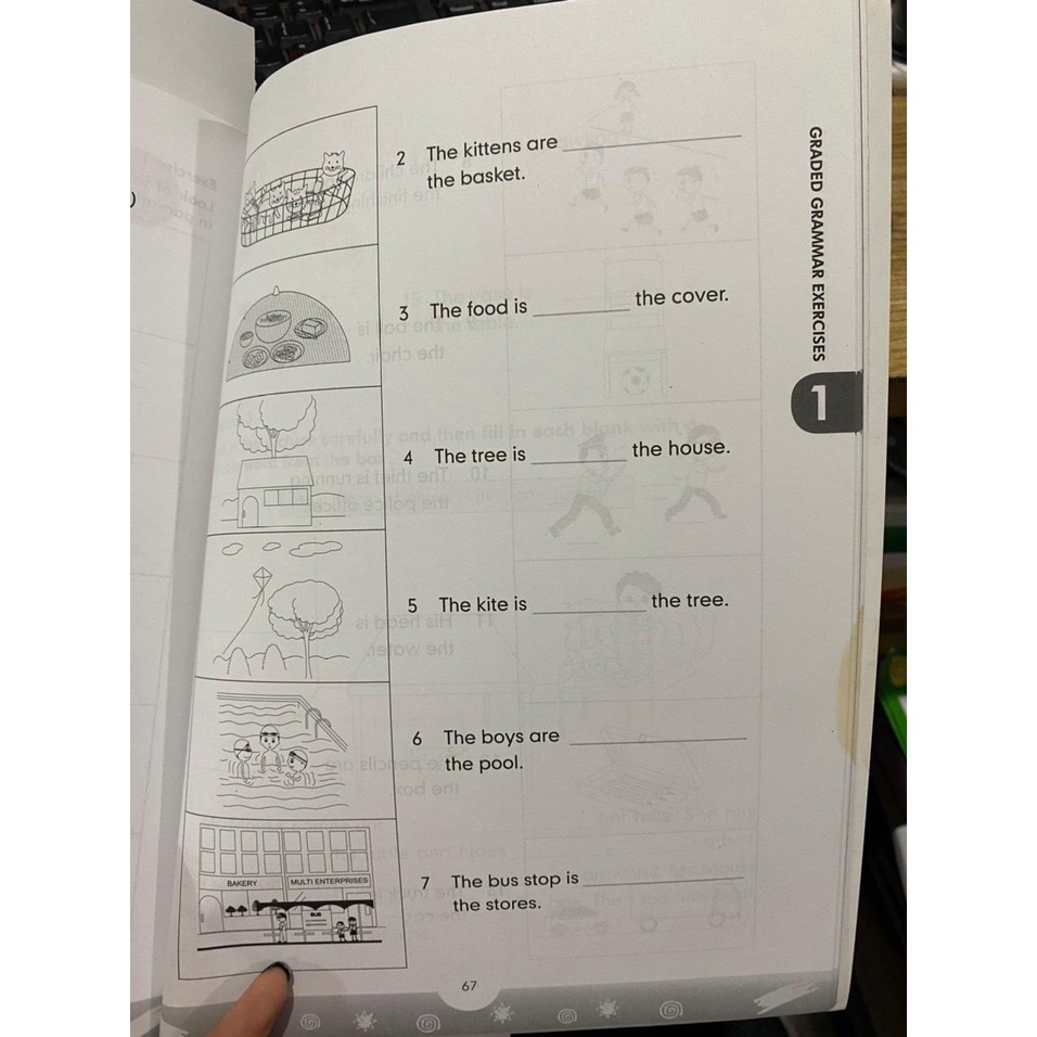 Sách - Graded Grammar exercises 1 ( Nhân trí việt )