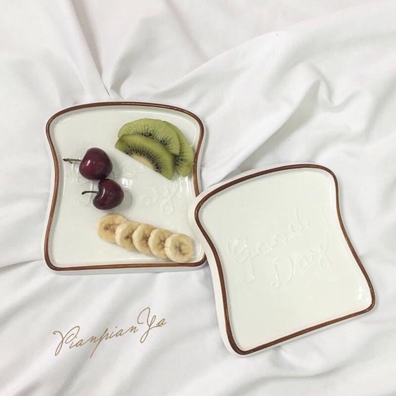 Đĩa sứ decor hình bánh mỳ sanwich siêu dễ thương