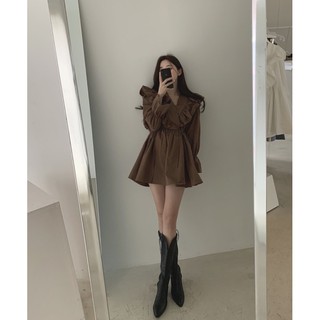 Đầm cổ V viền vai bèo thắt eo
