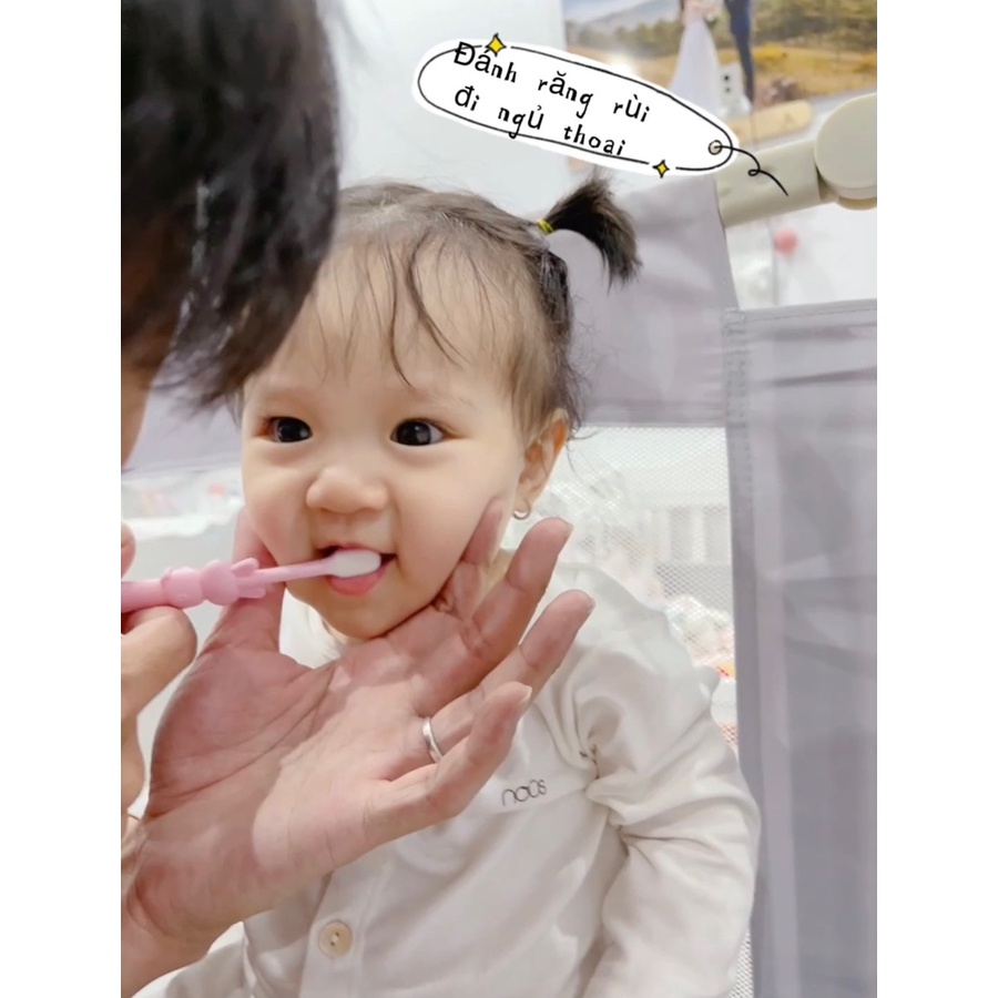 Bàn chải đánh răng cho bé