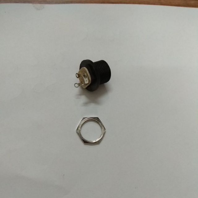 Đầu jack female 5521 dùng bắt đầu sạc cho hộp pin