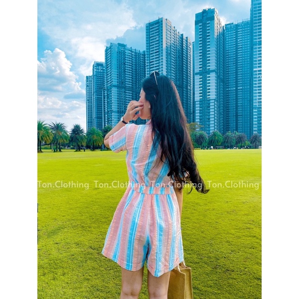 Jumpsuit nữ ngắn freesize Ton.Clothing hoạ tiết sọc dọc vải Linen mịn mát thiết kế tay ngắn màu sweet JUM001
