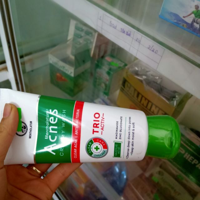 Sữa rửa mặt acnes