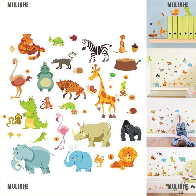 Decal Dán Tường Hình Khỉ Con Ngộ Nghĩnh