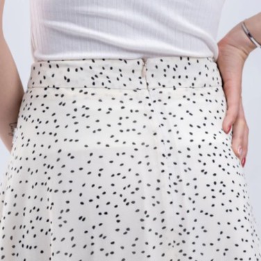 [Mã WABRLOW5 giảm 15% đơn 300K] Chân váy dáng xoè Yody thanh lịch hoạ tiết chấm bi nhí, trẻ trung mới lạ - Mã: CVN4236 | BigBuy360 - bigbuy360.vn