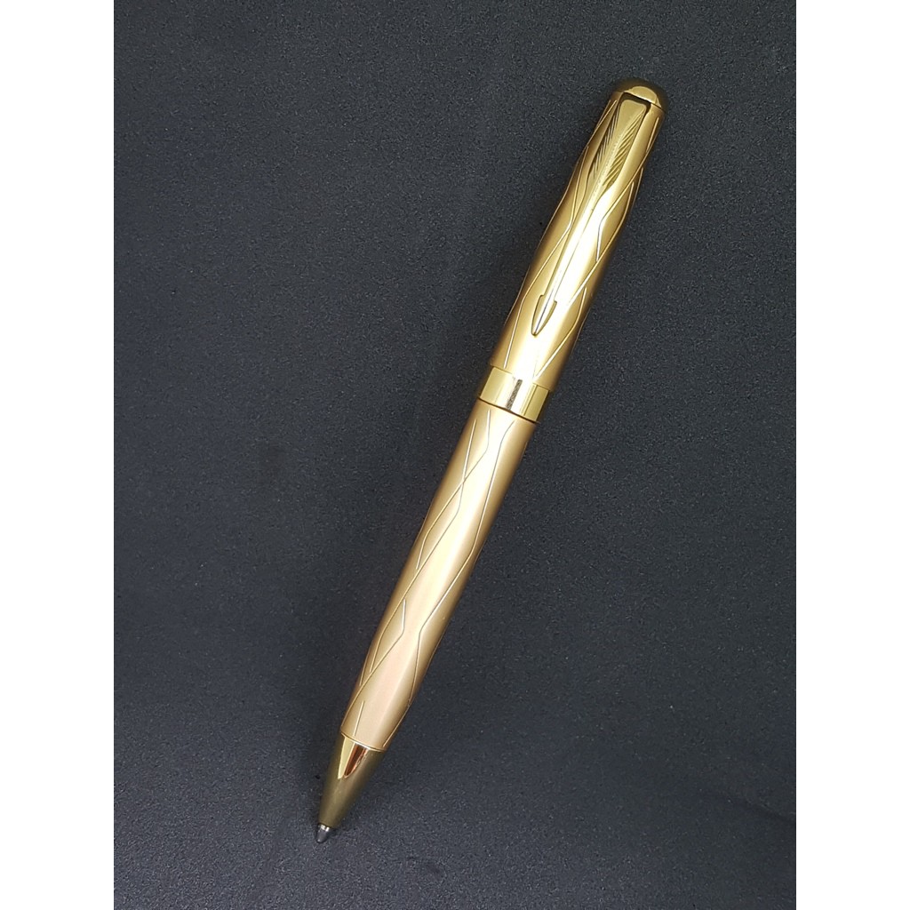 Bút viết Bi xoáy vặn ra ngòi vỏ hợp kim mạ màu vàng BP388-G