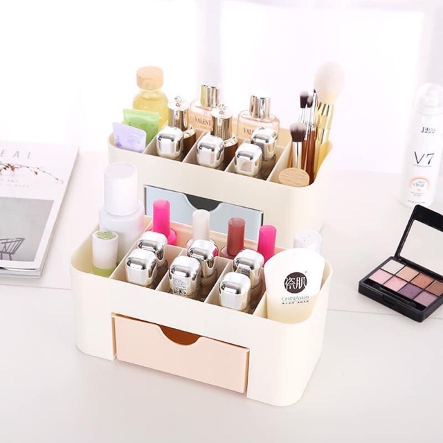 Khay đựng mũ phẩm dày dặn , tiện lợi