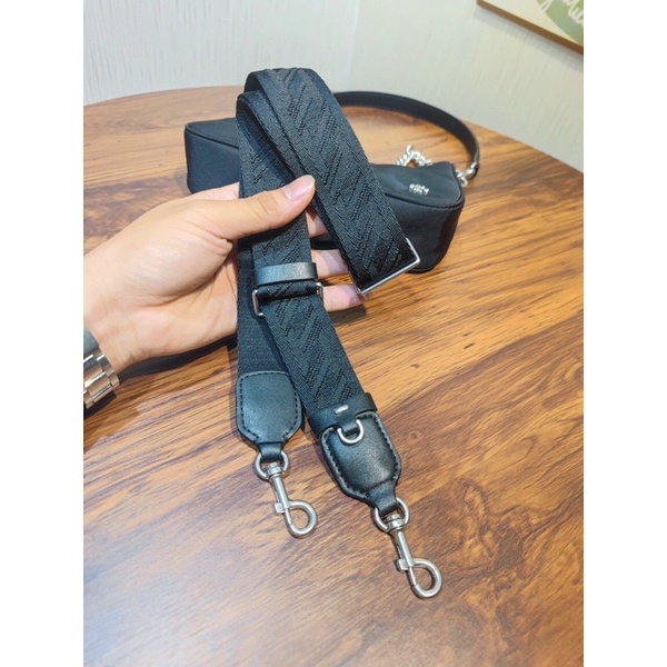 Túi tory burch nylon màu đen