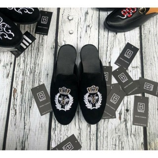 Giày sục nam da nỉ thêu logo ong trắng