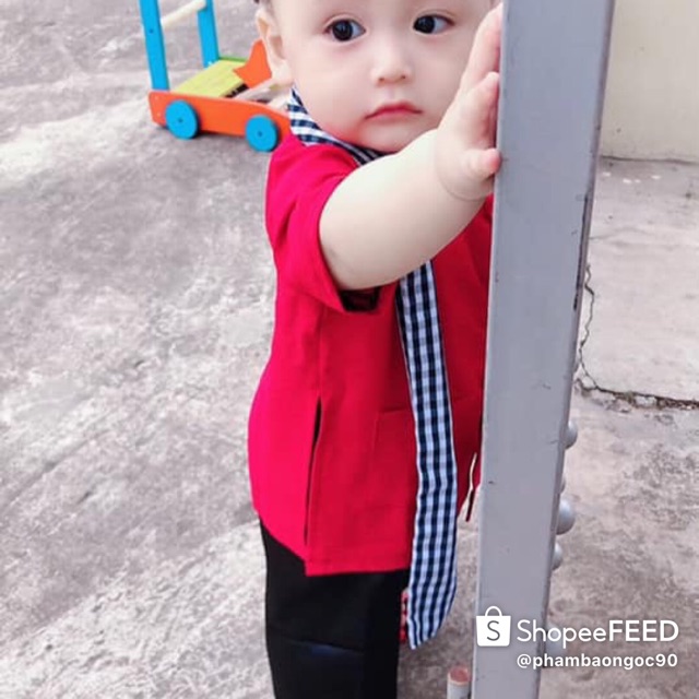 Áo Bà ba bé trai kèm khăn
