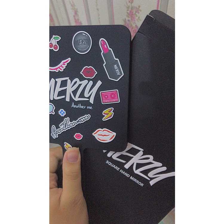 GƯƠNG TRANG ĐIỂM CẦM TAY MERZY SQUARE HAND MIRROR CHÍNH HÃNG - 9946