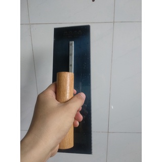 bàn bả răng cưa