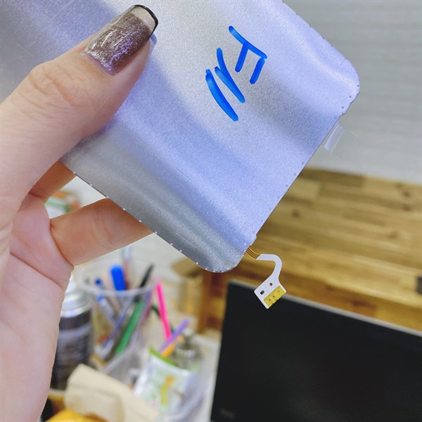 Phản quang Oppo F11