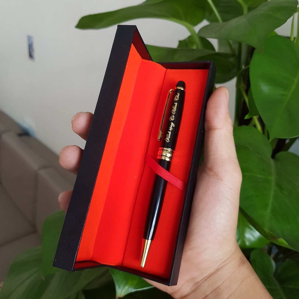 BÚT KHẮC TÊN  làm Quà tặng  Thầy cô, bạn bè...Tặng kèm hộp đựng