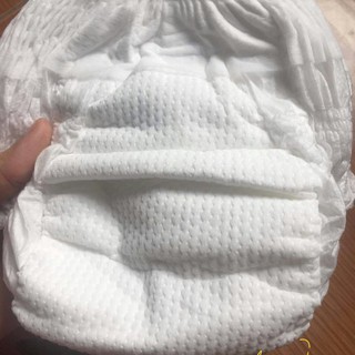 Bỉm quần trần xuất Nhật BERLQUER size M,L 100 miếng