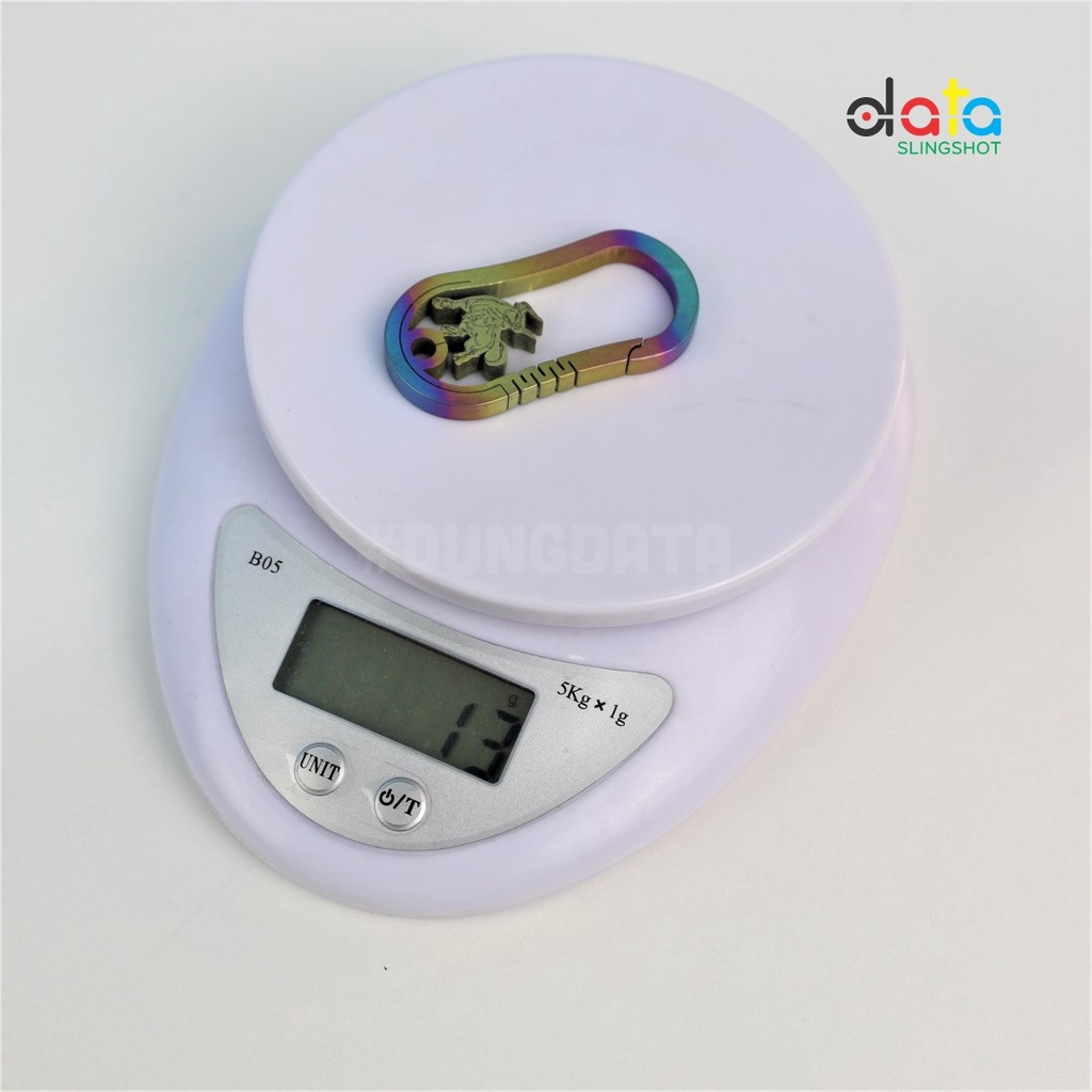Móc khóa Titan CNC khắc Logo lên màu - DATA SlingShot