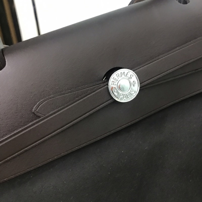 Túi hm herbag hàng si tuyển tình trạng 80% size 28 cm