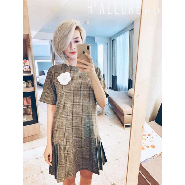 váy Hallure sz xs thanh lý.