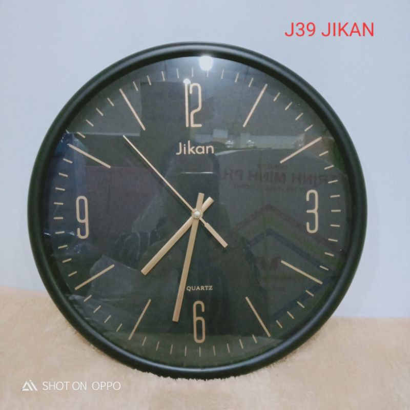 Đồng hồ treo tường JIKAN j39 cao cấp.