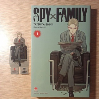 Spy x Family 1 có standee