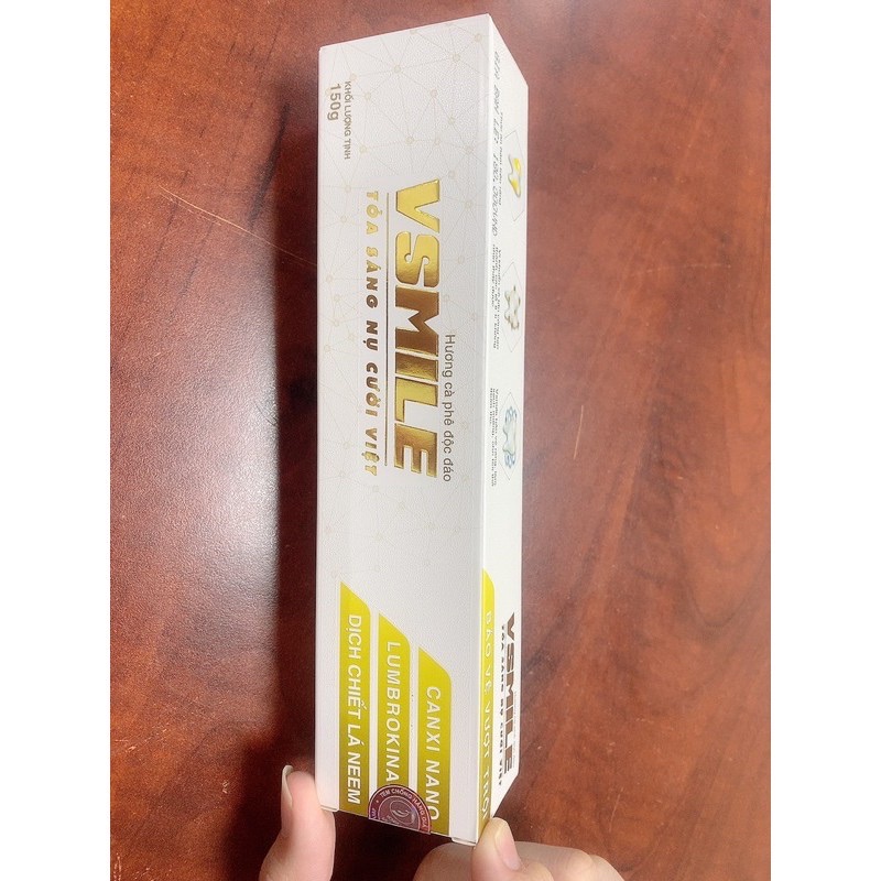 VSMILE KEM ĐÁNH RĂNG TẨY TRẮNG