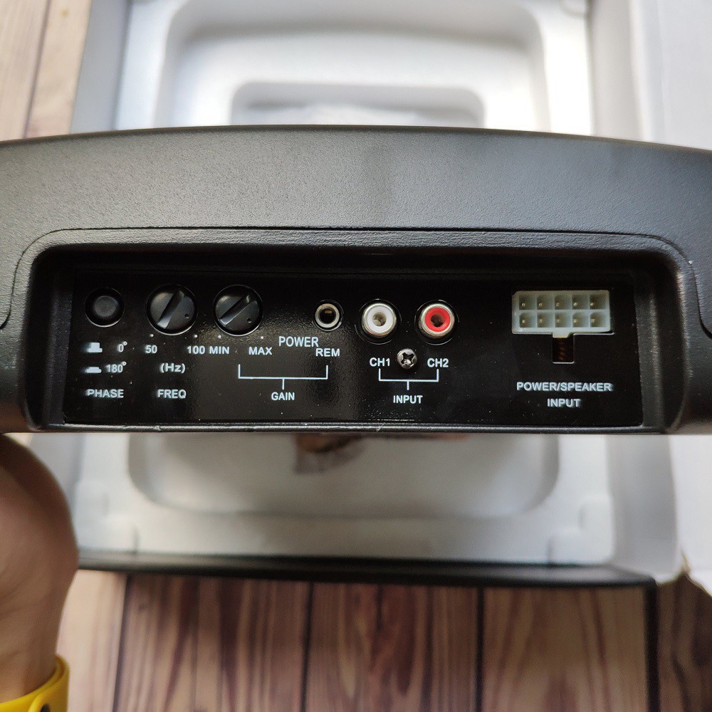 Loa sub Ô tô, loa sub MBQ MB - 8RL, Bass 8  180W(90Wx2) 5.8 kg + Kèm Combo Dây AV+ Lineout