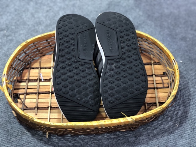 Giày adidas 2hand