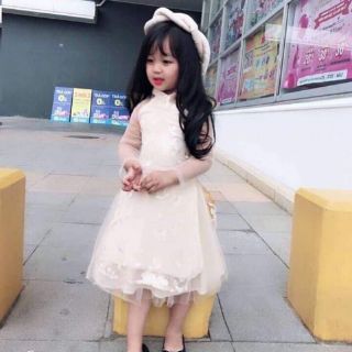 Áo dài ren diện Tết