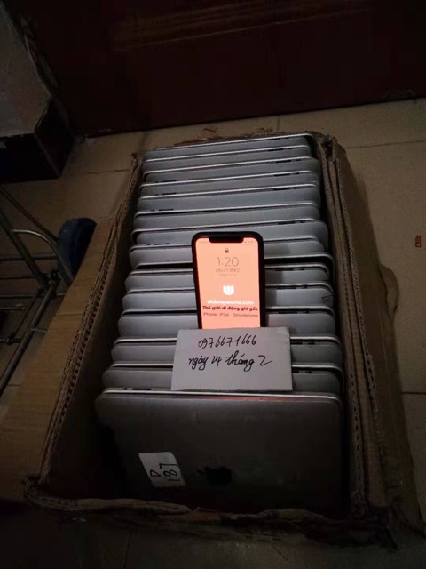 Máy tính bảng Ipad 1 chính hãng đẹp zin keng | BigBuy360 - bigbuy360.vn