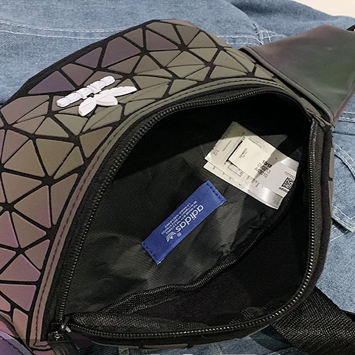 Túi đeo chéo nữ đi chơi thời trang unisex cá tính phong cách ulzzang da pu phản quang đi dạo phố chống nước siêu đẹp | BigBuy360 - bigbuy360.vn