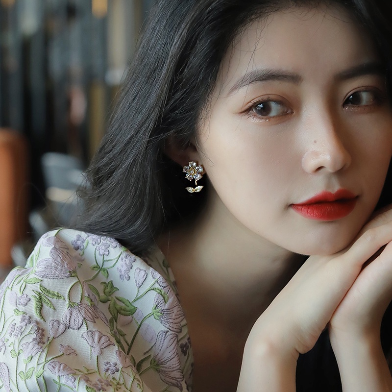 Bông tai mạ bạc 925 hình bông hoa đính đá/ngọc trai giả thời trang cho nữ