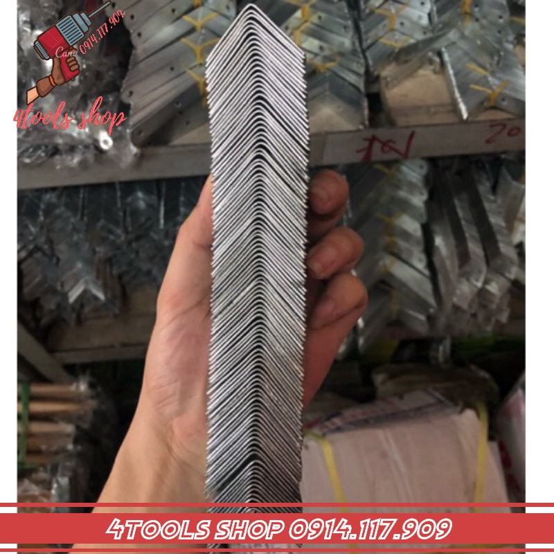 Ke góc 4 lỗ cân