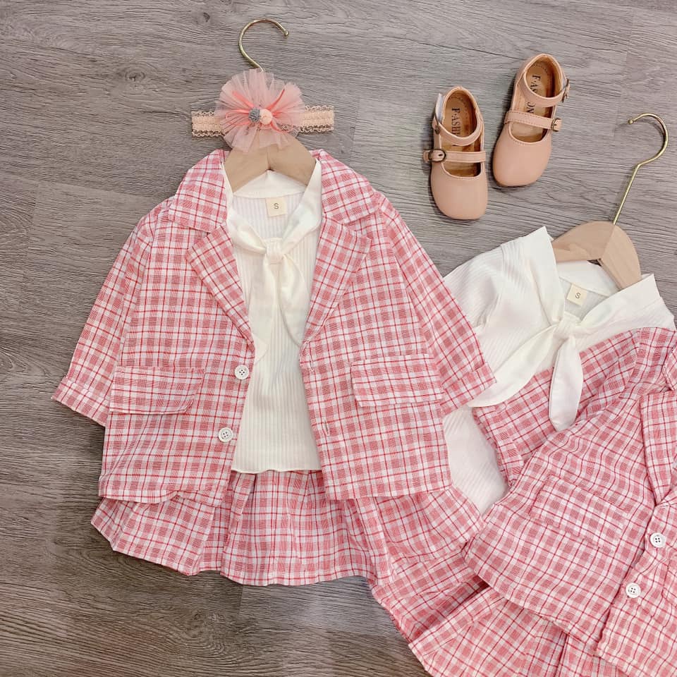 Bộ vest hồng 3 món siêu cưng bé gái