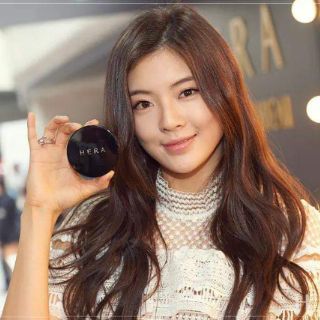 PHÂN NƯỚC HERA BLACK CUSHION .