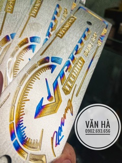 Bảng tên Vario Titan
