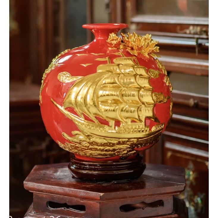 Bình Hút Tài Lộc Thuận Buồm Xuôi Gió Gốm Sứ Bát Tràng Đắp Nổi Vẽ Vàng