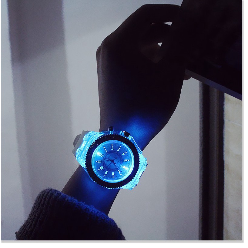 Đồng hồ nam nữ thạch anhcao cấp có thể phát sáng trong bóng tối, đẹp mắt, tiện dụng 4239
