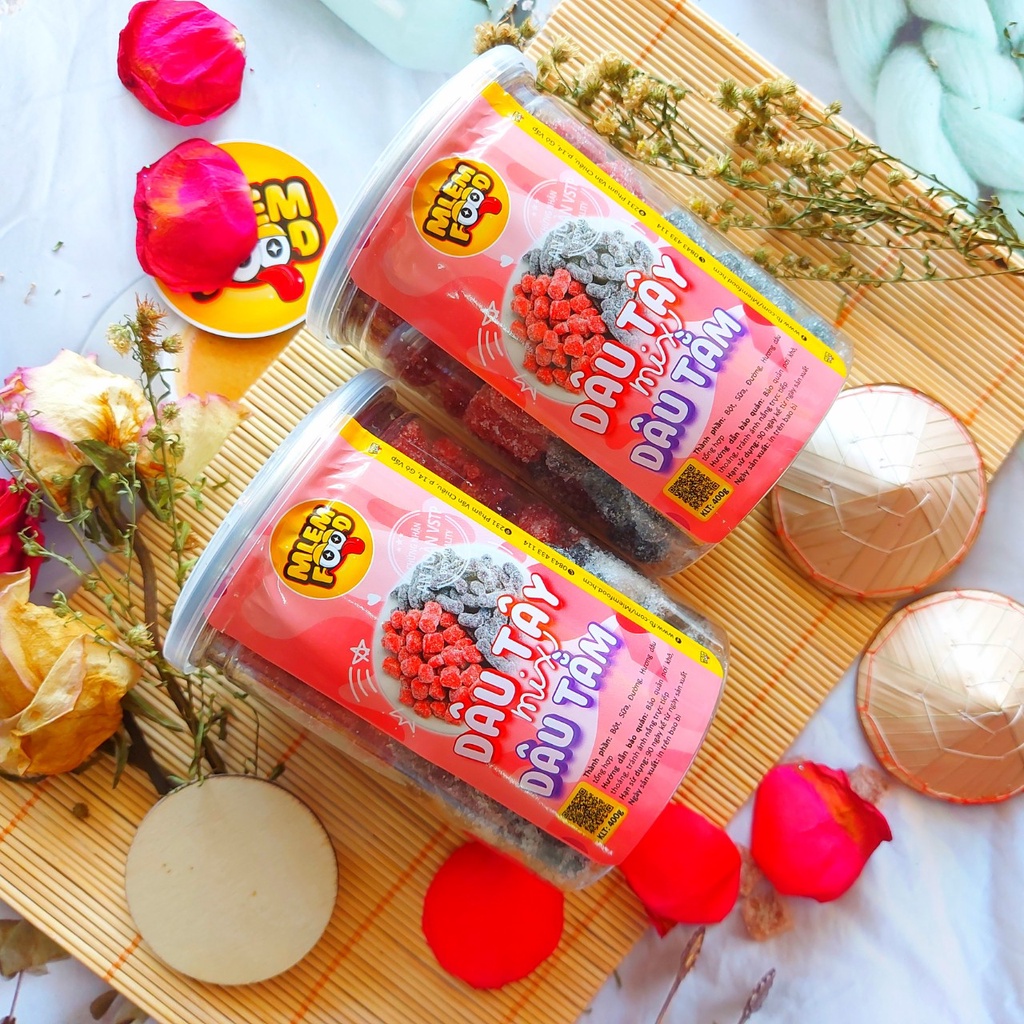 Dâu tây mix dâu tằm hộp 400g nhà MLEM FOOD BAO NGON.