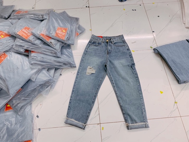 QUẦN BAGGY RÁCH XẺ SƯỜN SIÊU ĐẸPmã 3027