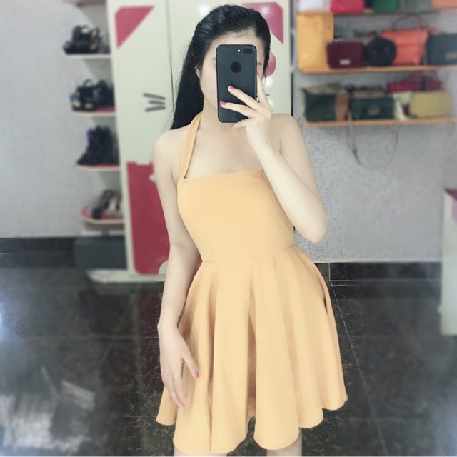 Đầm dáng xoè cổ yếm ( có mút ngực )