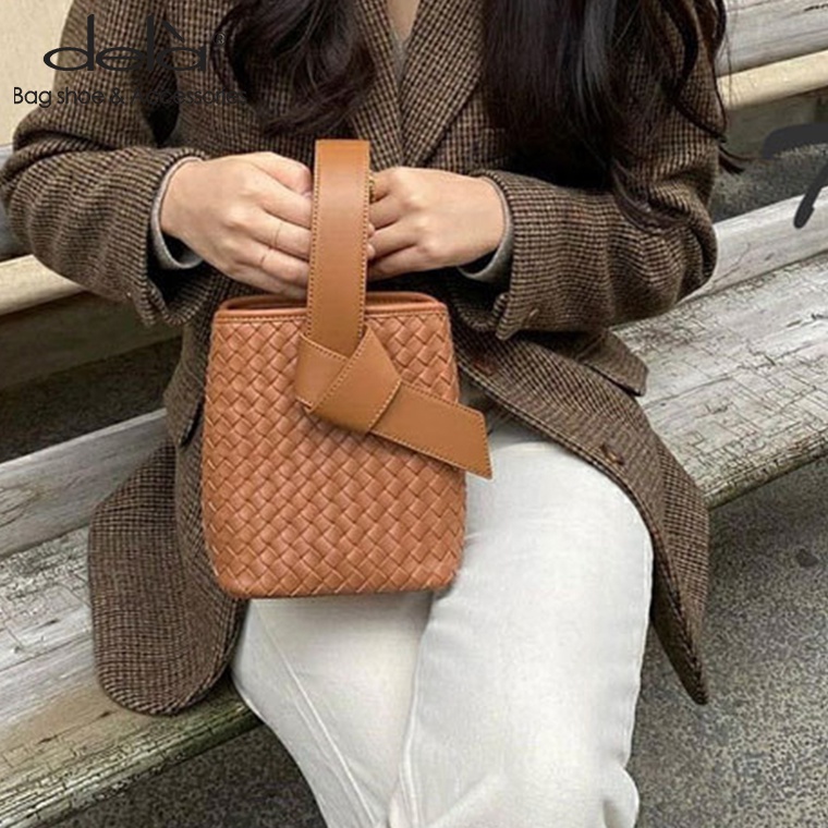 Dela Túi Đeo Vai Xách Tay Cỡ Nhỏ Thiết Kế Thắt Dây Thời Trang Mới Cho Nữ
