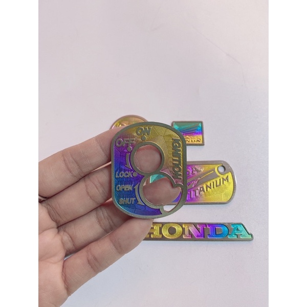 Tem Titan dán trang trí xe WRS, WA17, Vision 2011-2014...có sẵn keo