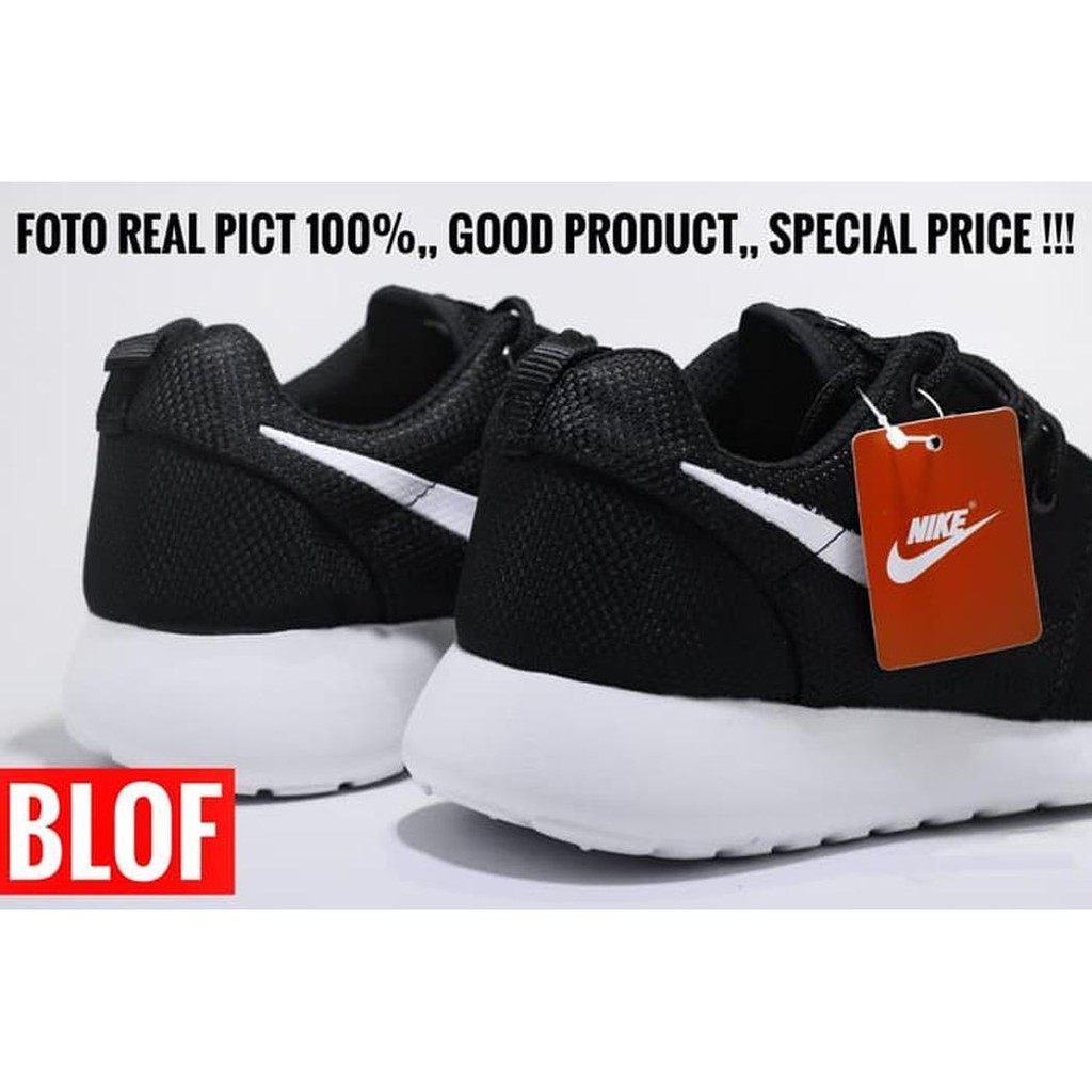 Giày Thể Thao Nike Roshe Run Phối Màu Trắng Đen Cá Tính