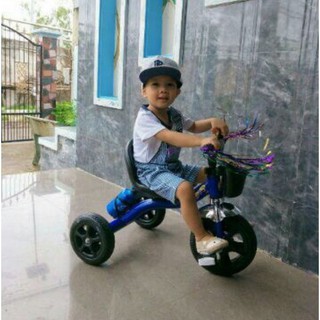 Xe Đạp 3 Bánh Cho Bé 2-5t (Có Giỏ + Chuông + Bình Nước)