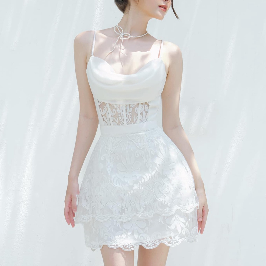 Đầm ren đi tiệc cưới thiết kế hai dây, dáng xòe, cổ đõ sang chảnh - Xuka