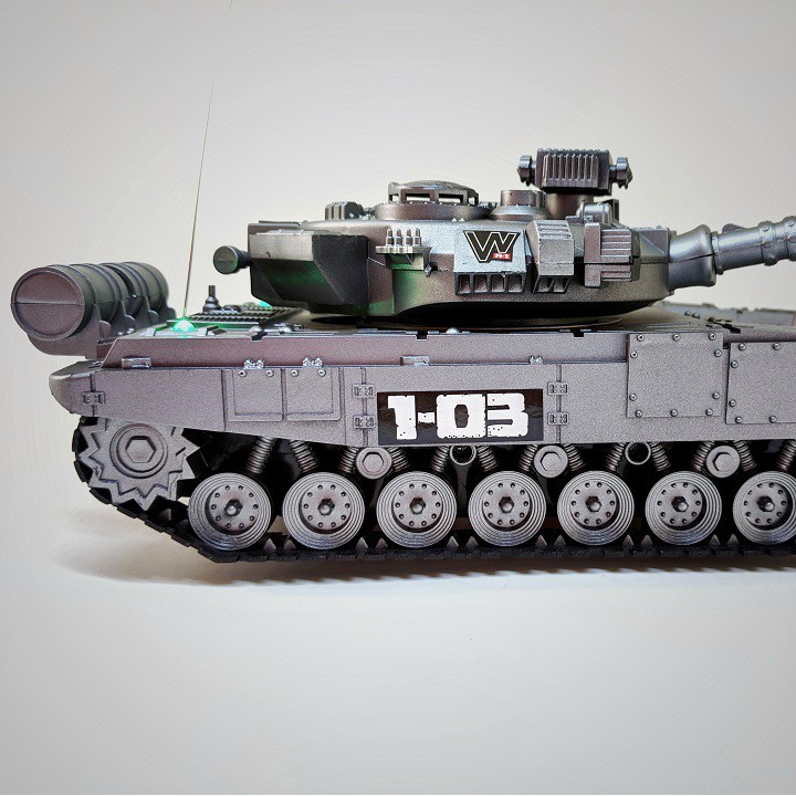 Xe TANK màu bạc siêu hầm hố điều khiển từ xa